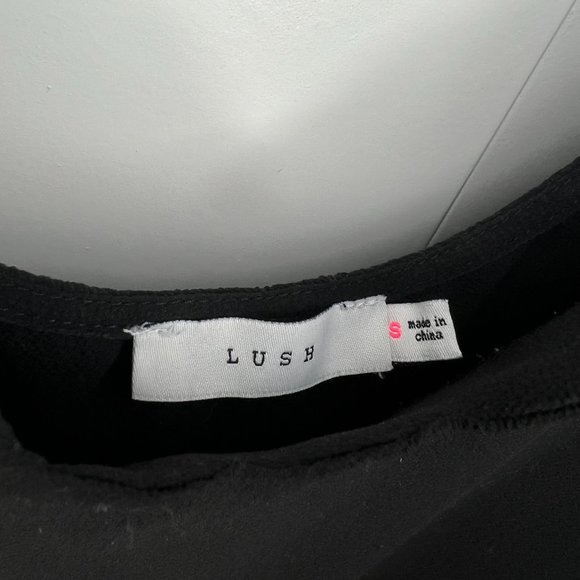 Lush Black Flare Tank Top - Picture 6 of 7